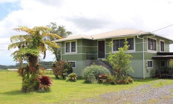 Kurtistown House | House ∙ 3 bedrooms ∙ 6 guests