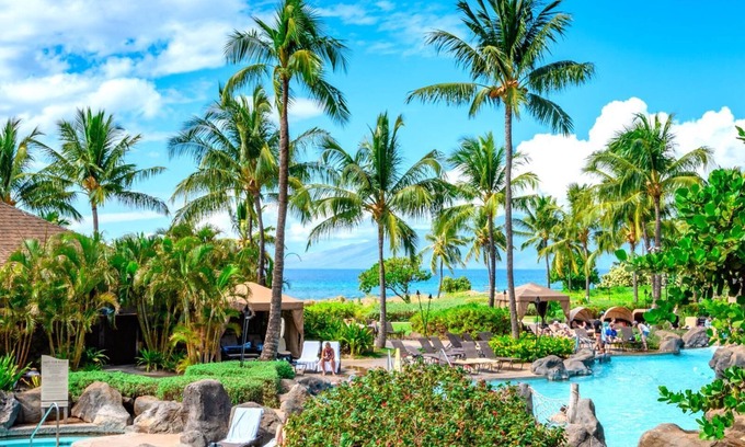 Honokowai Condo | KBM Resorts | FREE CAR | Honua Kai Hokulani | Oceanfront | 3-Bedroom Ground Floor Condo! HKH-150
