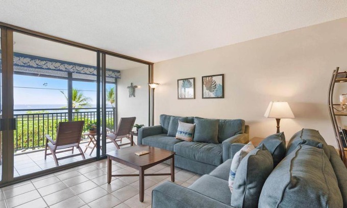 Historic Kailua Village House | Kona Alii #204