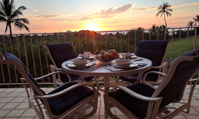 Keauhou Condo | Kona Vacay at Keauhou Akahi - on the 9th tee overlooking historic Keauhou Bay.