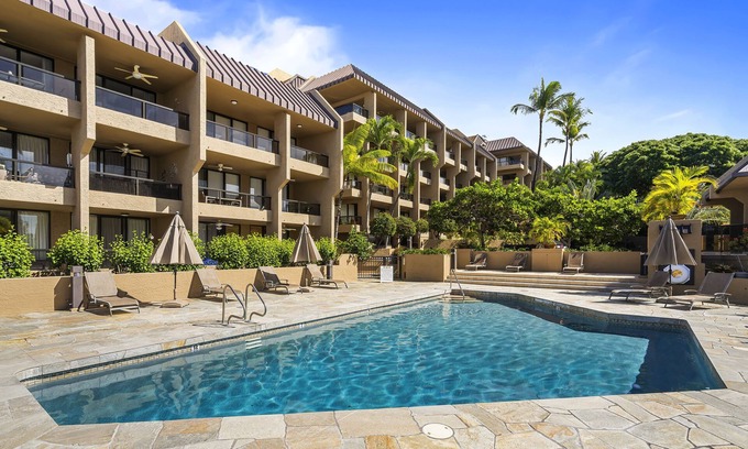 Historic Kailua Village Condo | 🌴Lovely garden unit | Walking Distance to Kona Down Town | WiFi | AC 🌴