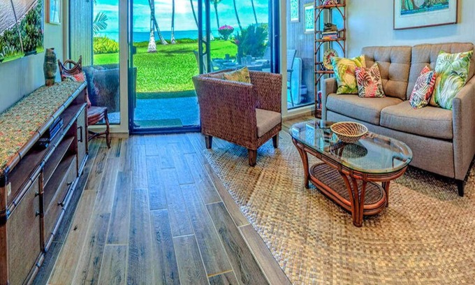 Kaunakakai Condo | Modern Oceanfront W/Lanai and WiFi–Molokai Shores