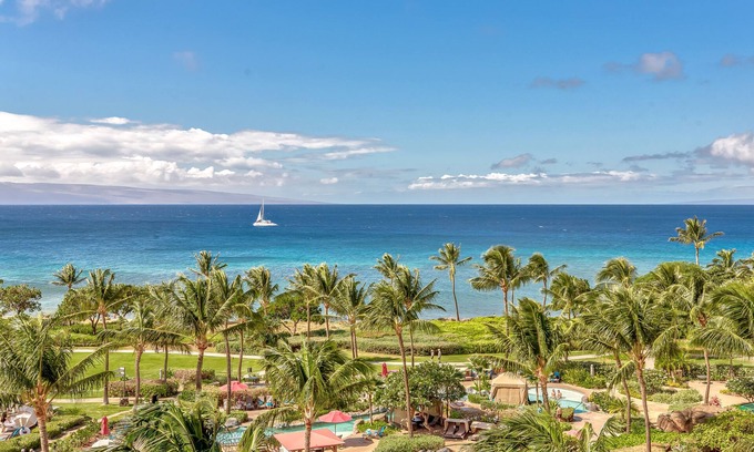 Honokowai Condo | nHonua Kai Resort HEAR and SEE the waves, 6th floor ocean view condon
