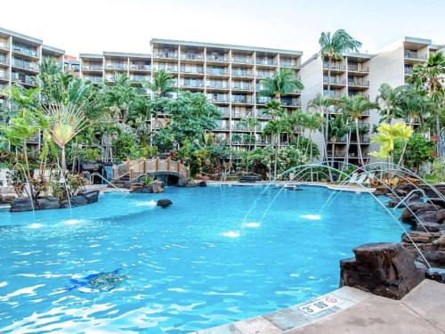 Honokowai Apartment | OCEAN VIEW condo with private balcony on 4th floor