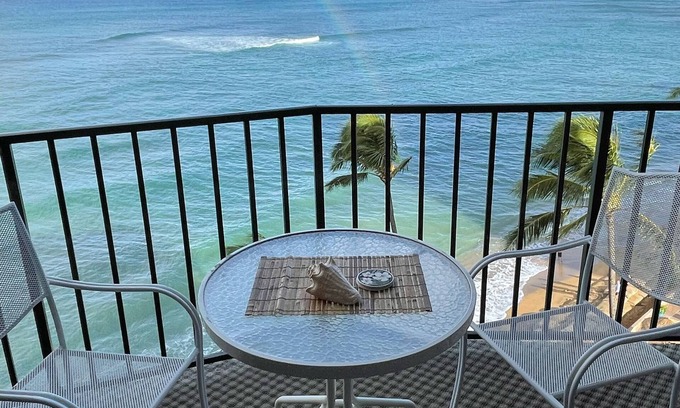 Kahana Apartment | OCEANFRONT STUDIO CONDO