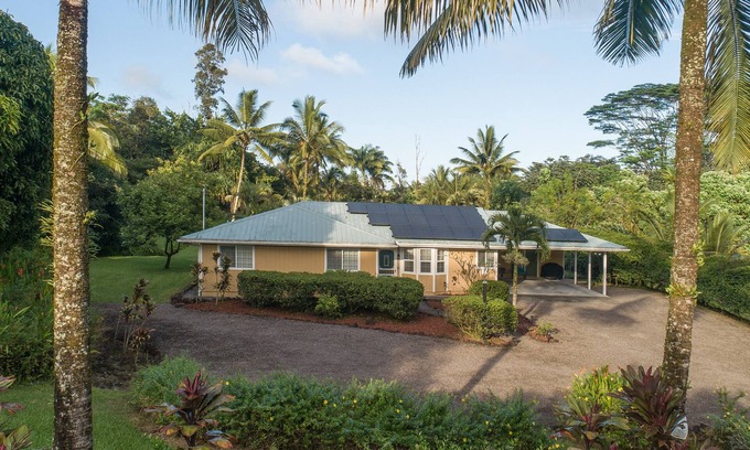 Keaau House | One Acre of Tropical Paradise on the Big Island
