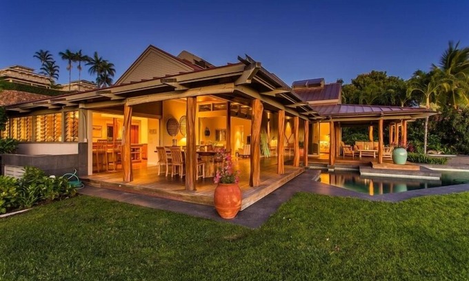 Kamuela House | The Best Of Indoor/Outdoor Living! A Mauna Kea Charmer!