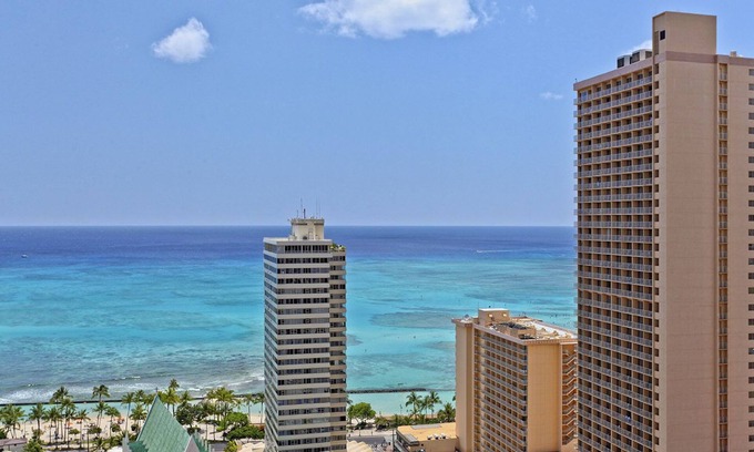 Waikiki Condo | Waikiki Banyan - Ocean View, Free Parking, Beach Gear plus lots of extras!
