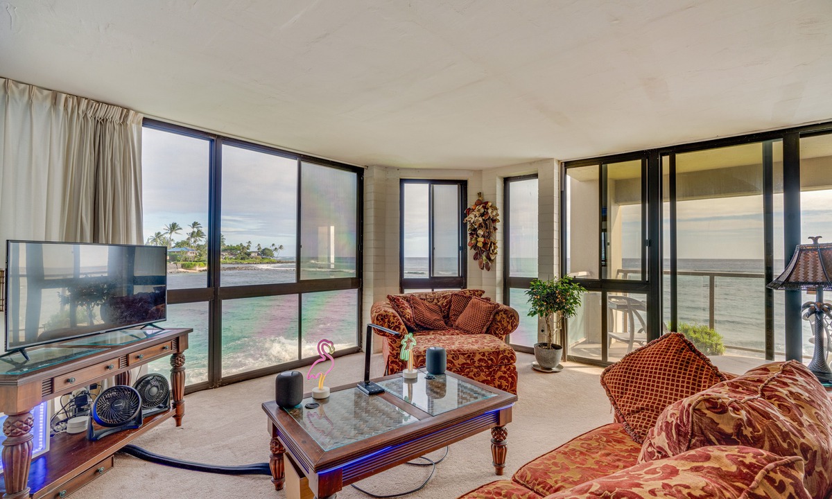 Poipu Apartment | Colorful Poipu Condo w/ Expansive Ocean Views!