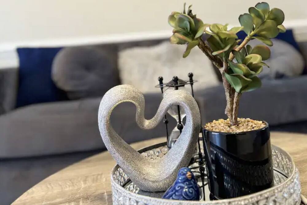 Knightdale House | 15 minutes to Raleigh beauty