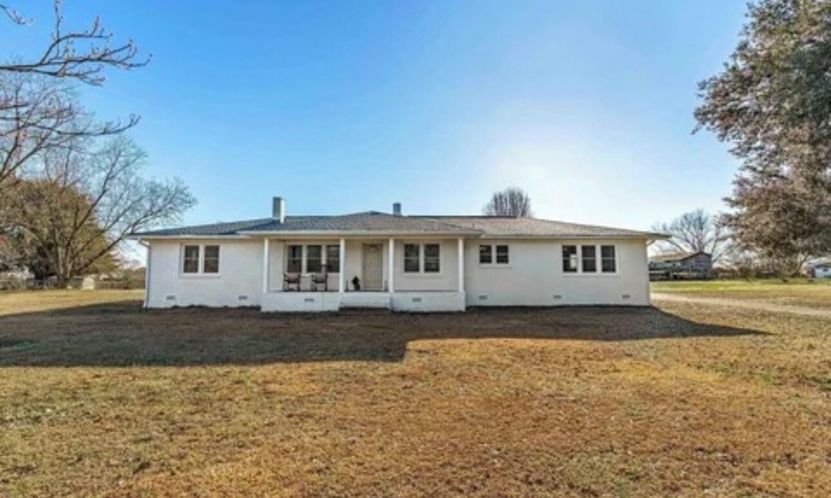 Leesville Other | Farmhouse Escape in Batesburg-Leesville! Lake Murray, SC!