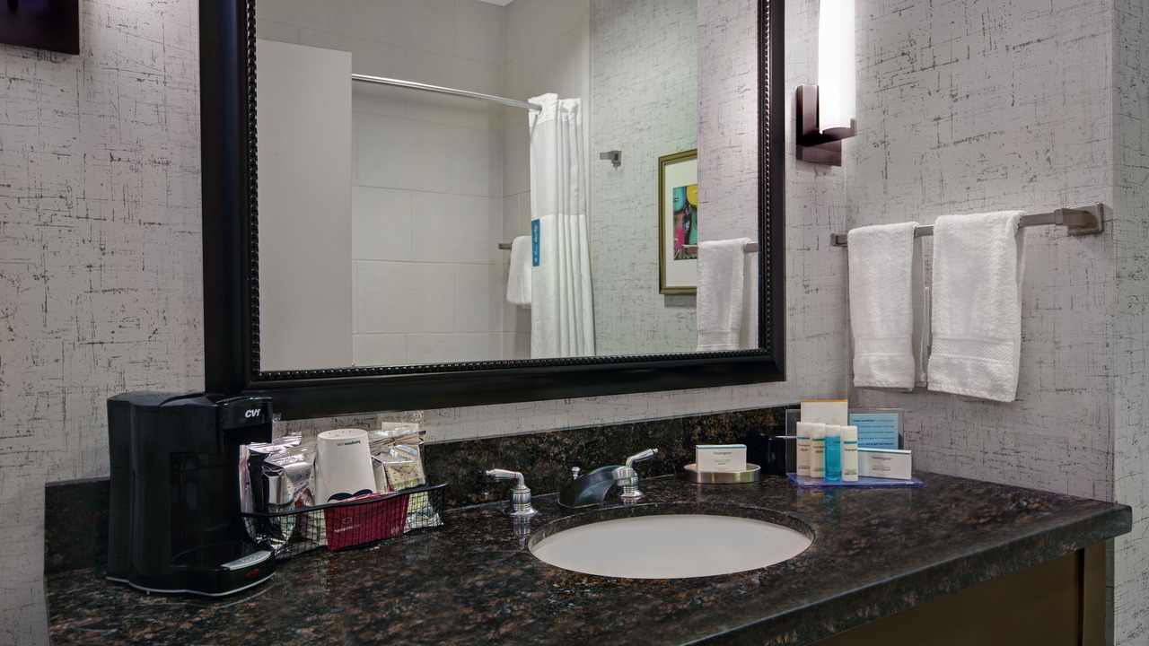Photo of Bathroom in Museum District