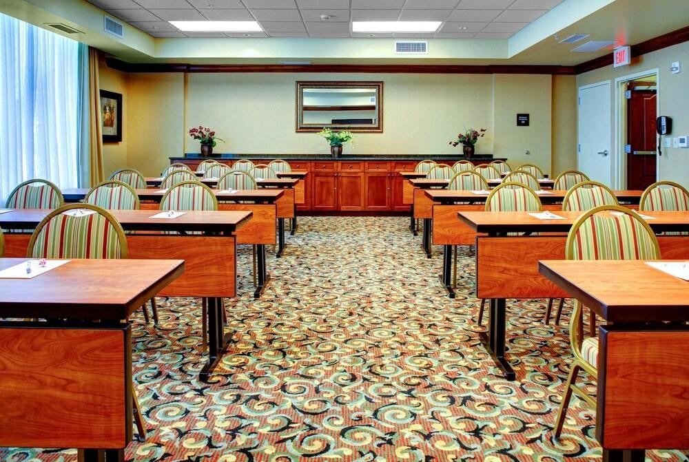 Photo of Livingroom in Greenville Downtown