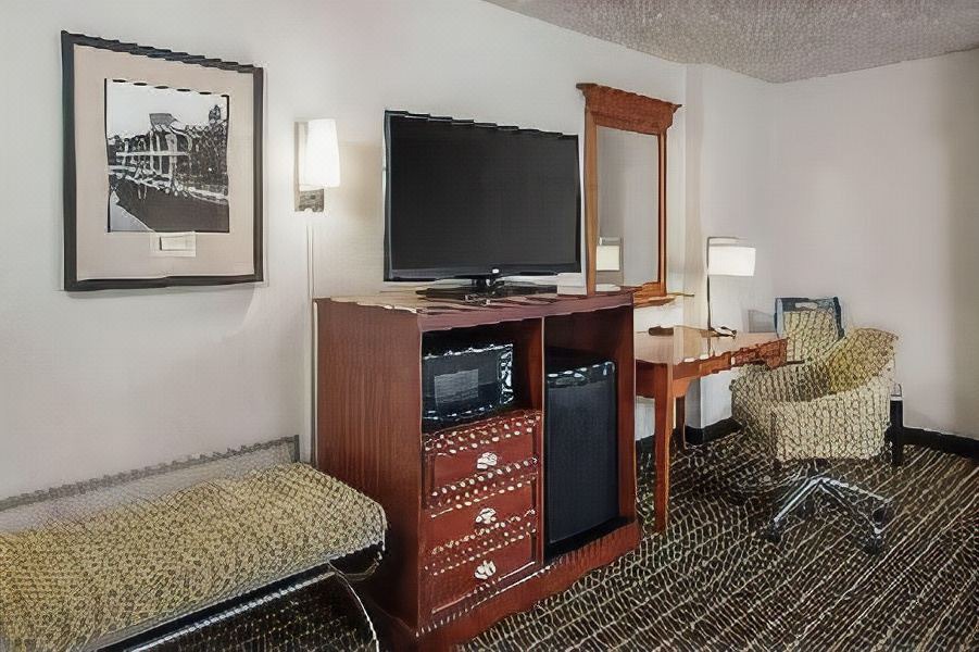 Photo of Livingroom in Greenville Downtown