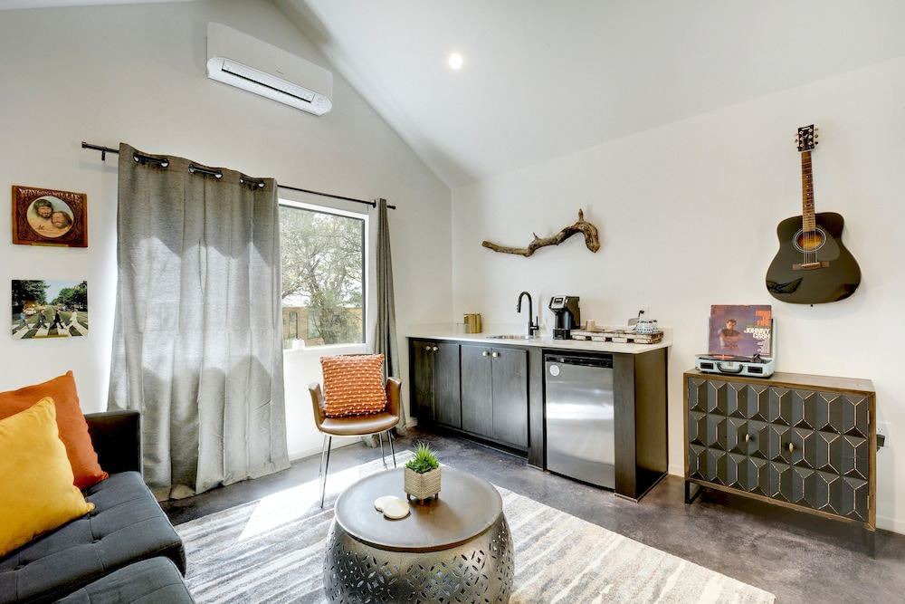 Photo of Livingroom in Dripping Springs