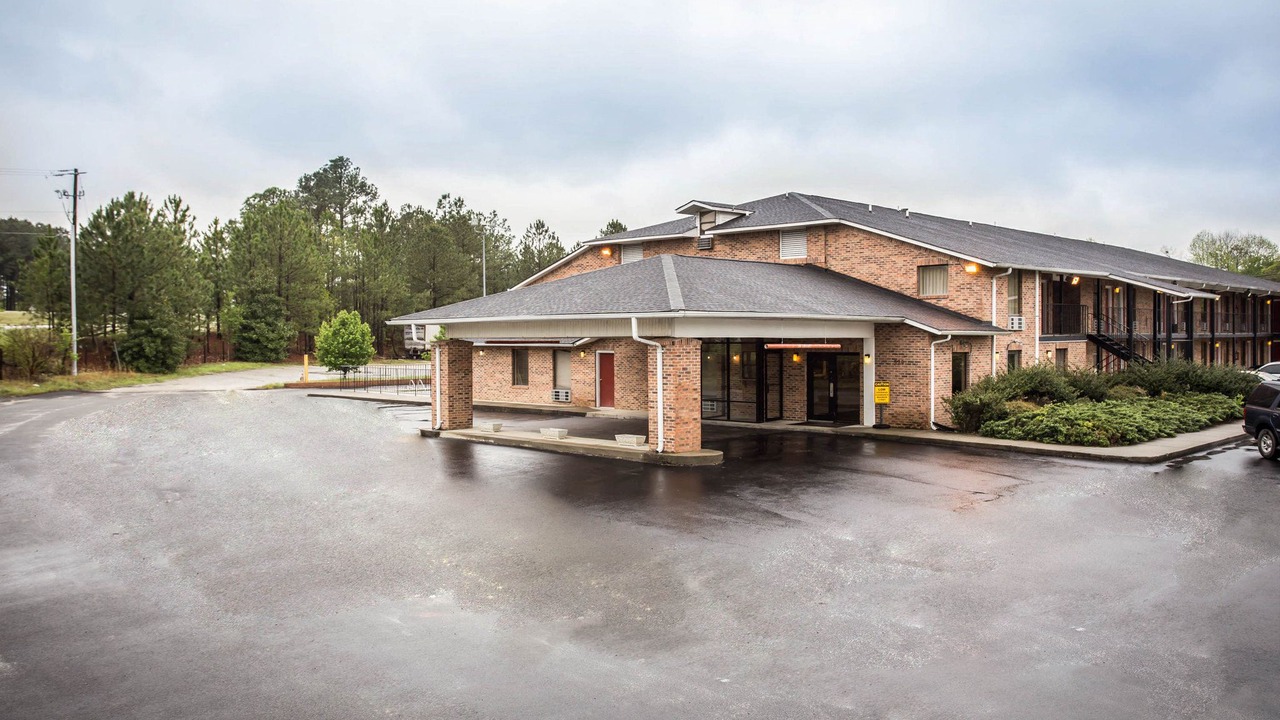 Photo of Buildings in Lugoff