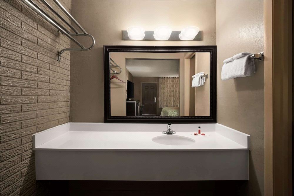 Photo of Bathroom in Hardeeville