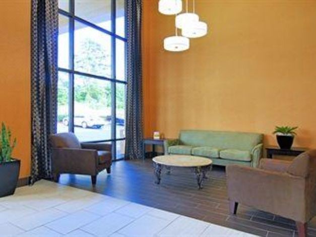 Photo of Livingroom in Boger City
