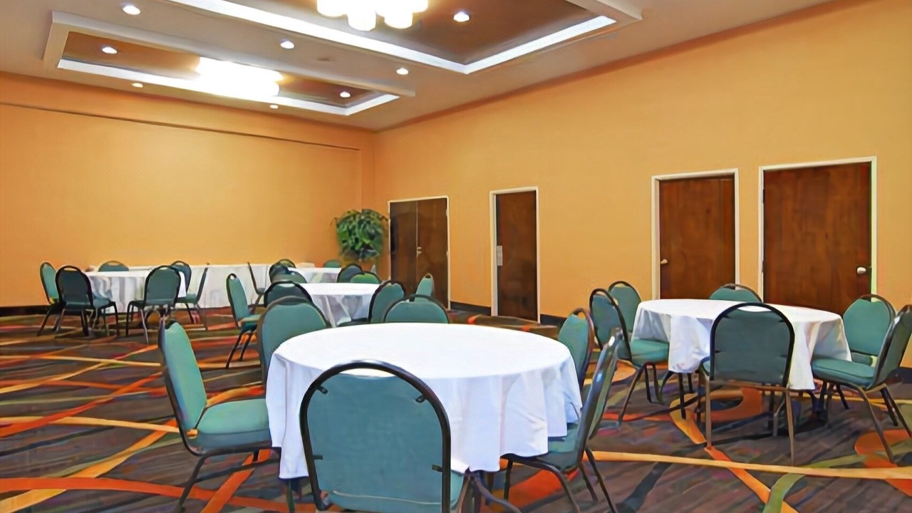 Photo of Livingroom in Boger City