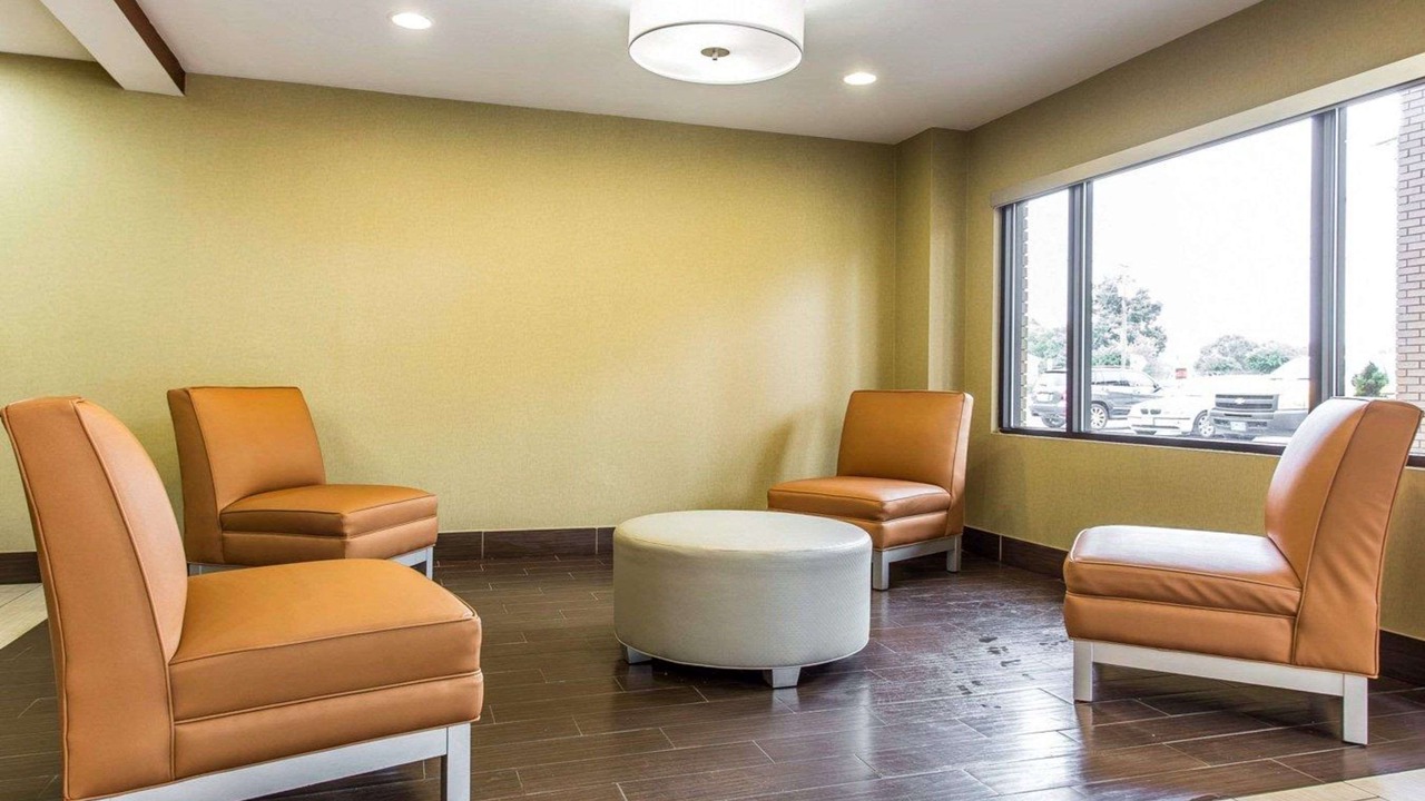 Photo of Livingroom in Boger City