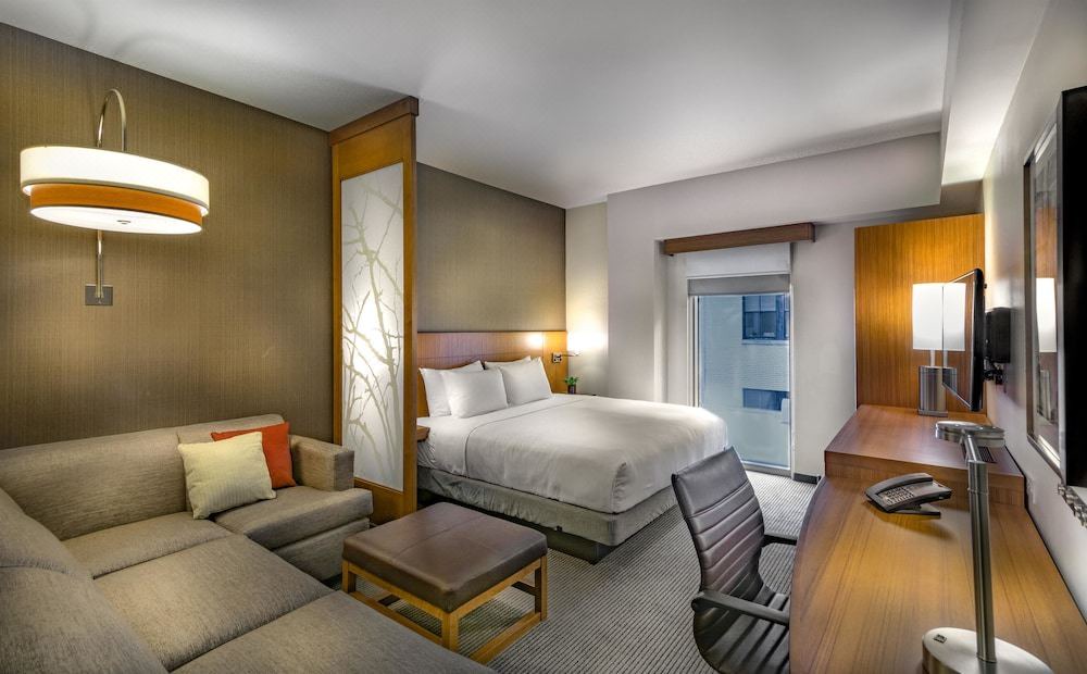 Photo of Livingroom in Connecticut Ave - K Street