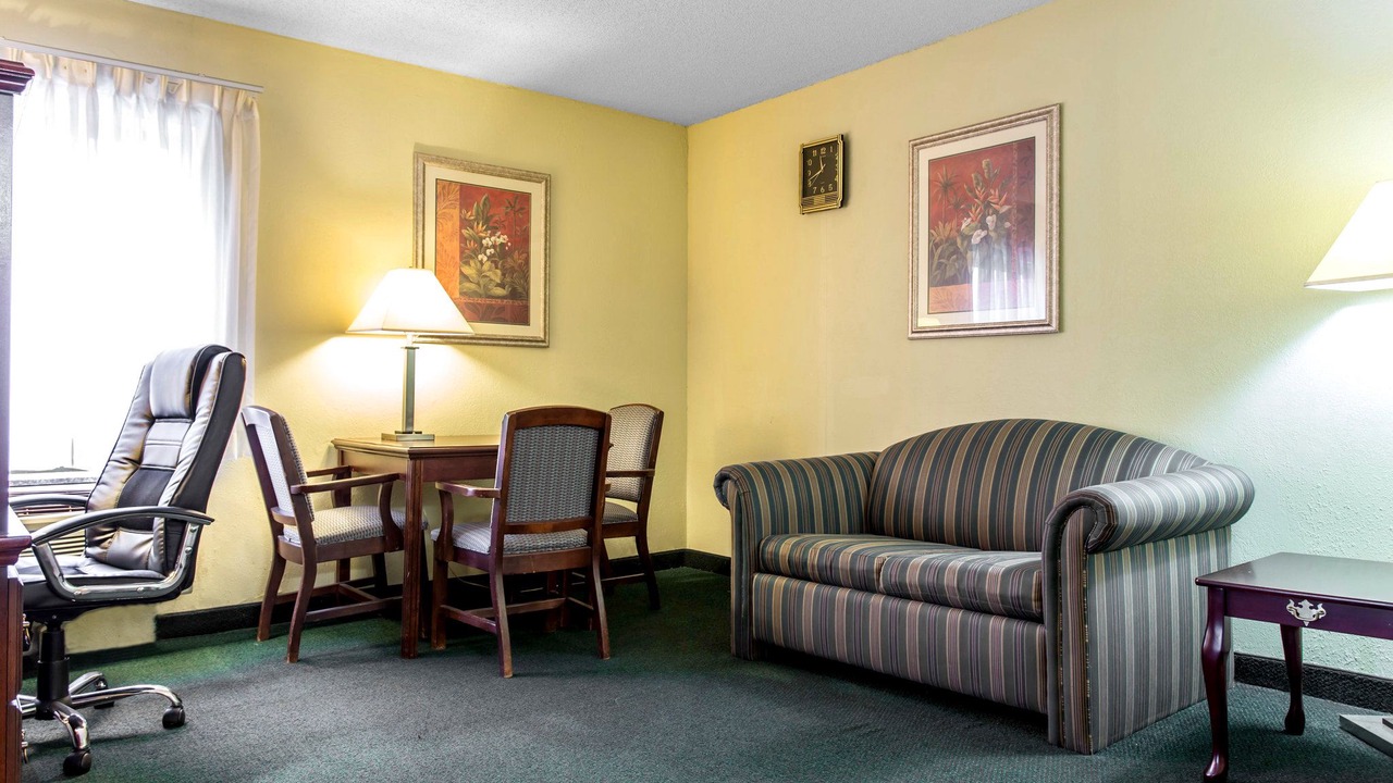 Photo of Livingroom in Cornelius