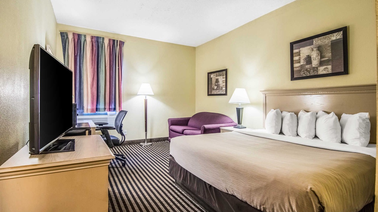 Photo of Bedroom in North Myrtle Beach