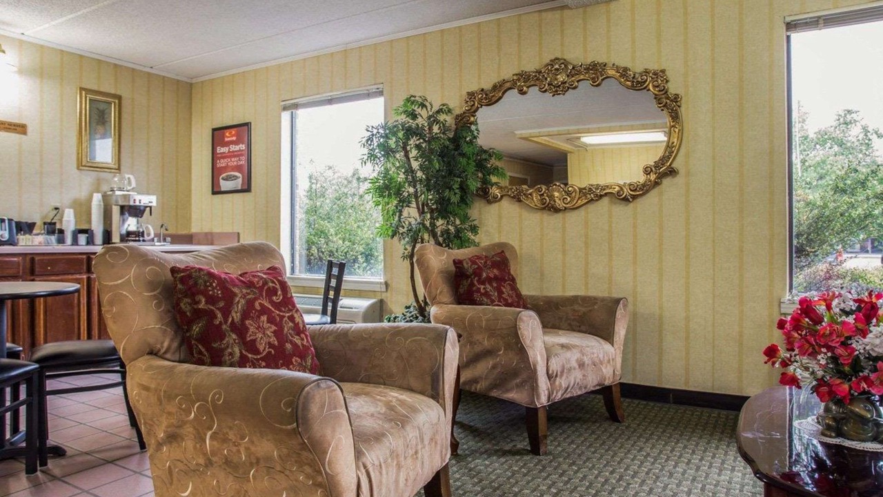 Photo of Livingroom in Lugoff