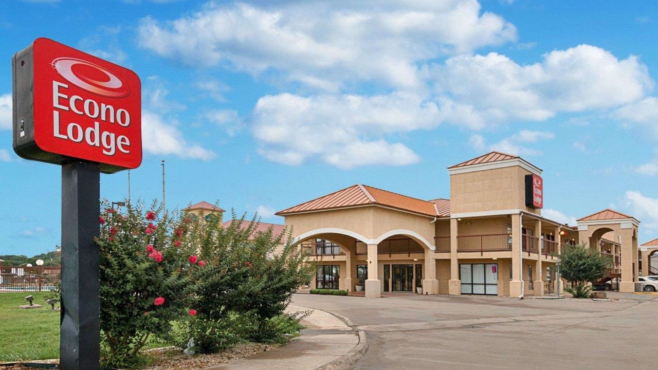 Photo of Buildings in Hillsboro