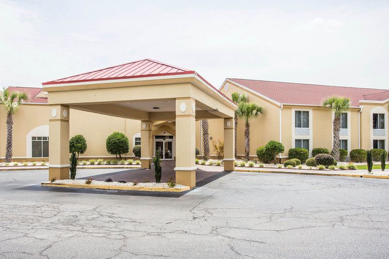 Photo of Buildings in Walterboro