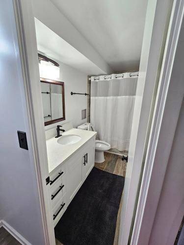 Photo of Bathroom in Punaluu