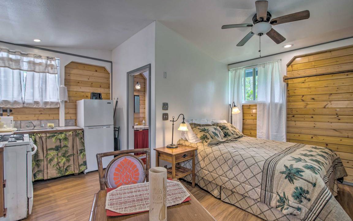 Photo of Bedroom in Leilani Estates