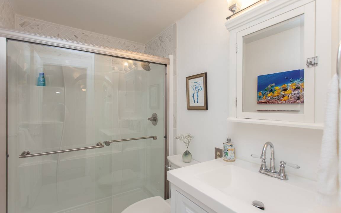 Photo of Bathroom in Hilo