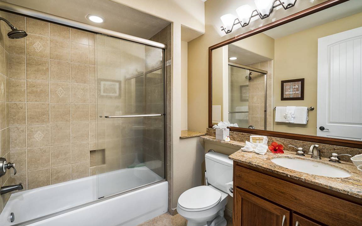 Photo of Bathroom in Waikoloa