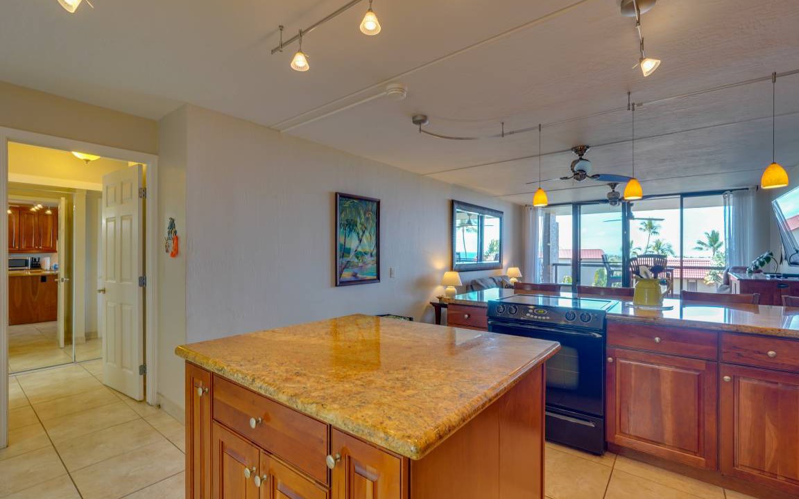 Photo of Kitchen in Historic Kailua Village