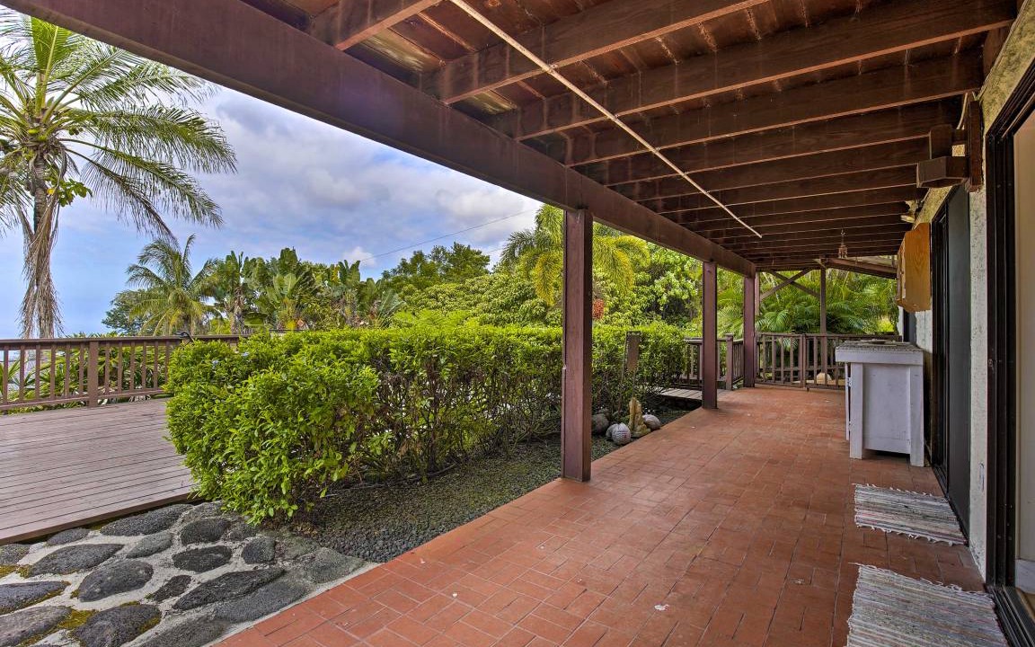 Photo of Patio Balcony in Kona Palisades