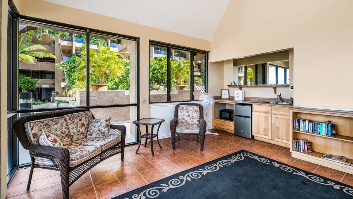 Photo of Patio Balcony in Historic Kailua Village