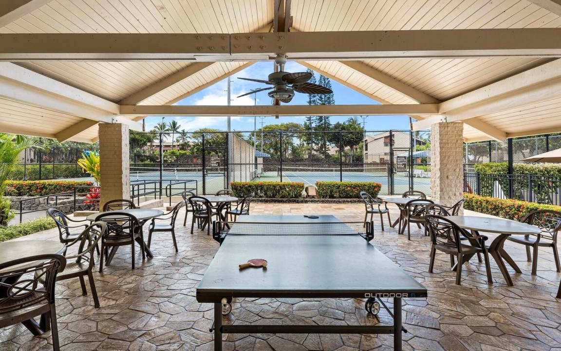 Photo of Patio Balcony in Kahaluu Bay