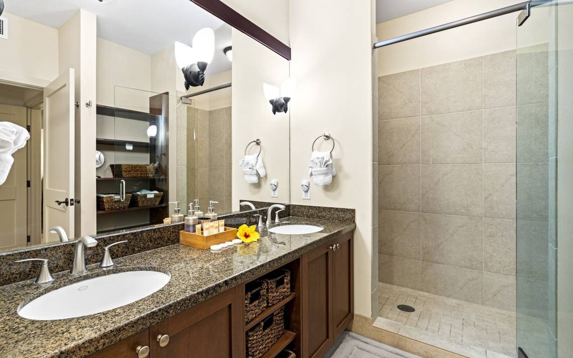 Photo of Bathroom in Waikoloa