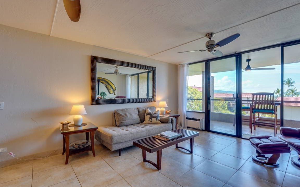 Photo of Livingroom in Historic Kailua Village