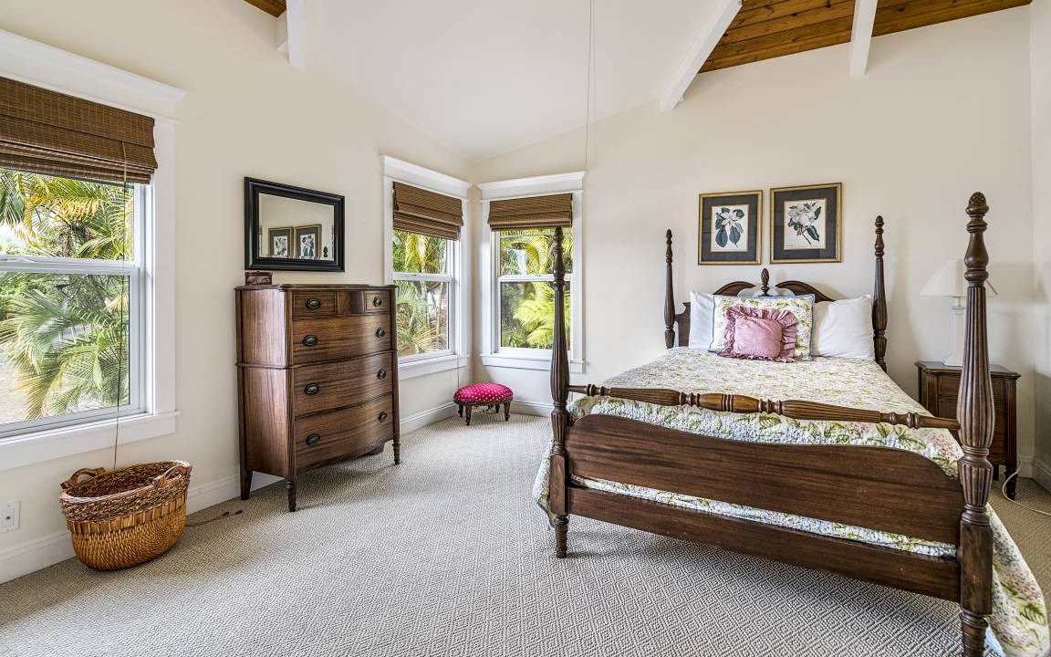 Photo of Bedroom in Kahaluu-Keauhou