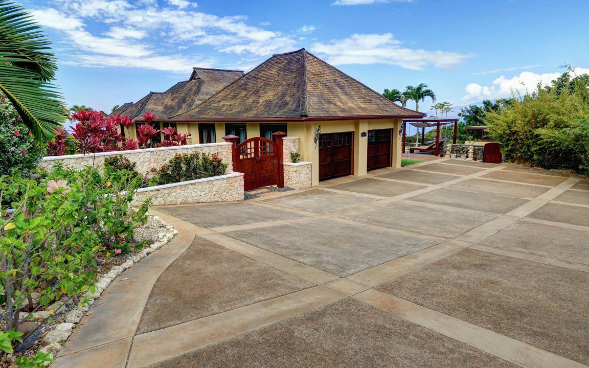 Photo of Others in Historic Lahaina Front Street