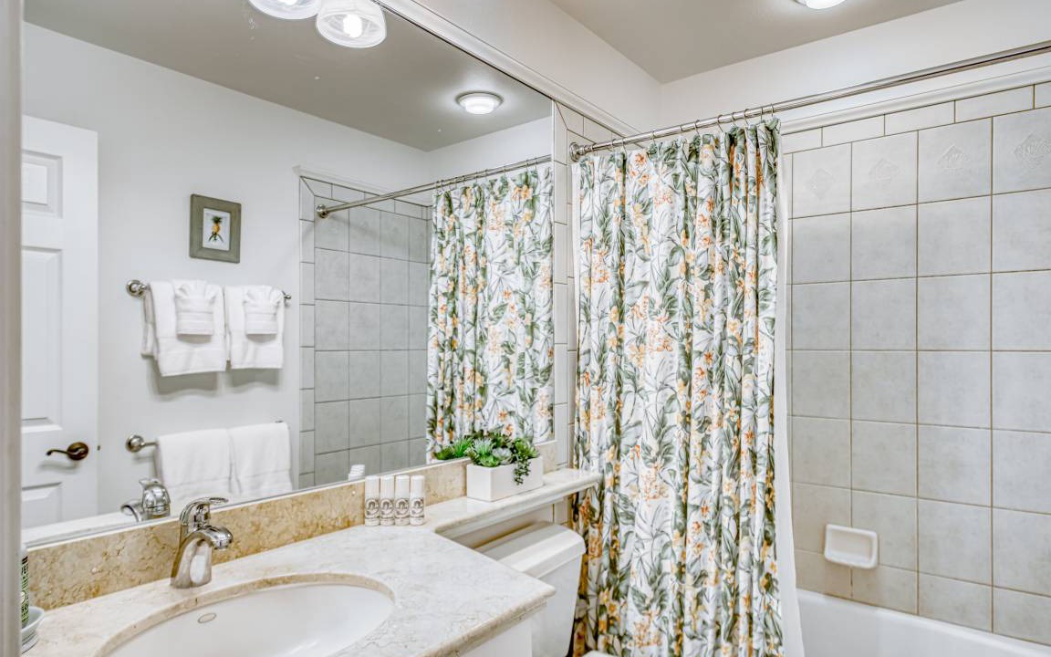 Photo of Bathroom in Waikoloa