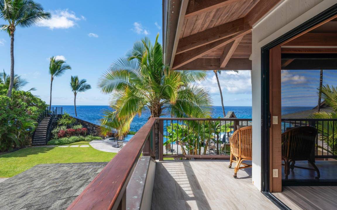 Photo of Patio Balcony in Kahaluu Bay
