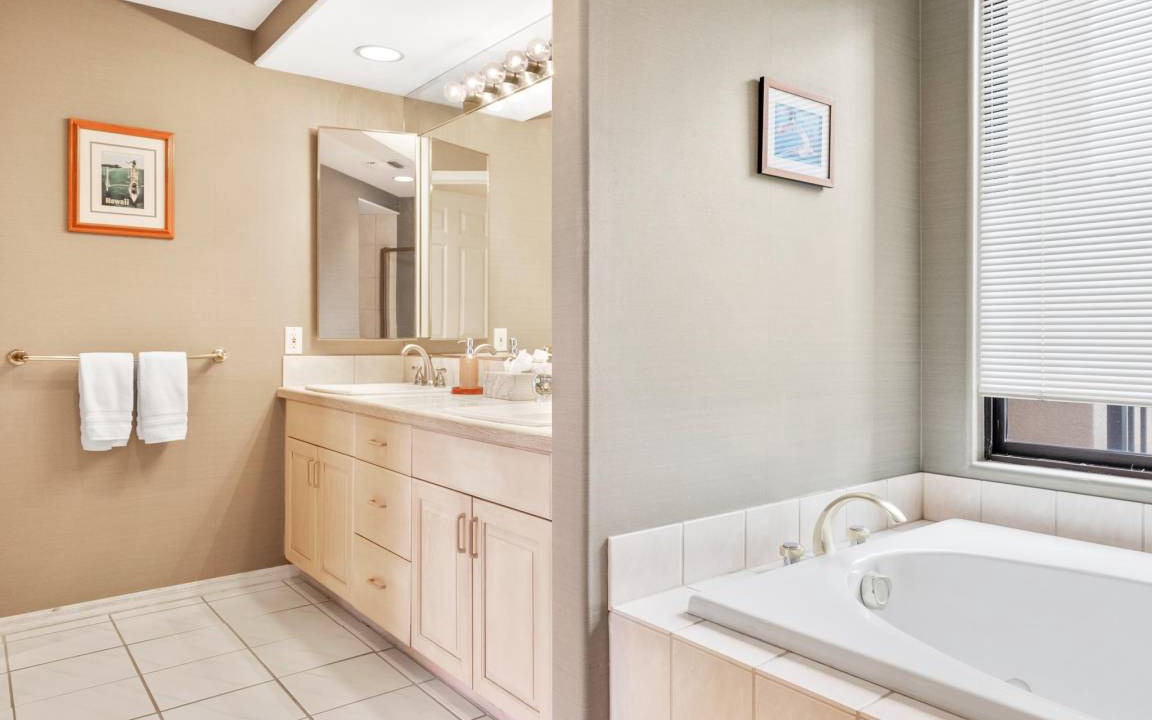 Photo of Bathroom in Waikoloa