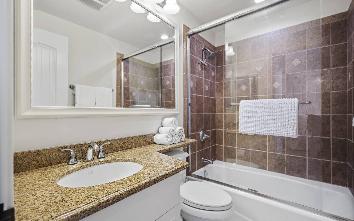 Photo of Bathroom in Kulalani