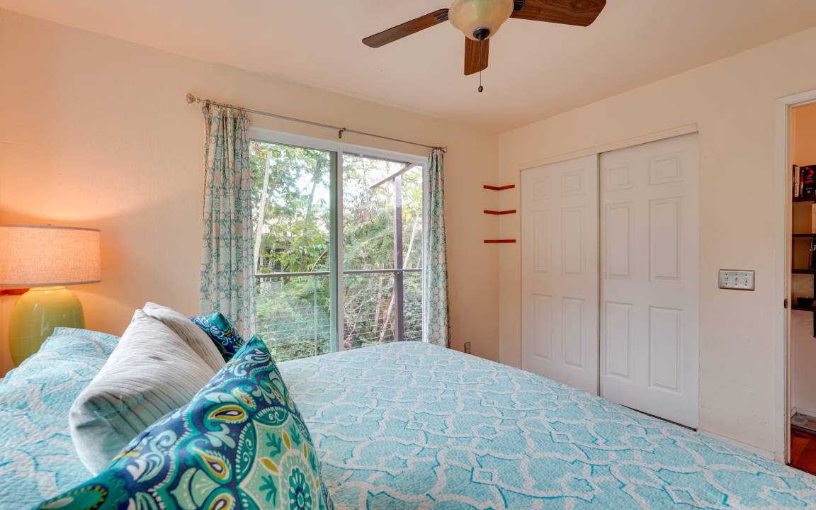 Photo of Bedroom in Kona Palisades