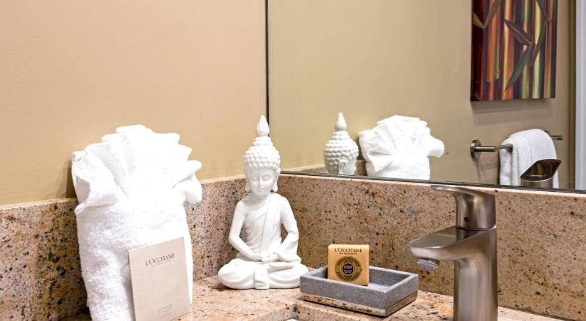 Photo of Bathroom in Napili