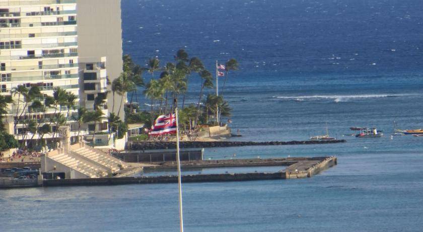 Photo of Others in Waikiki