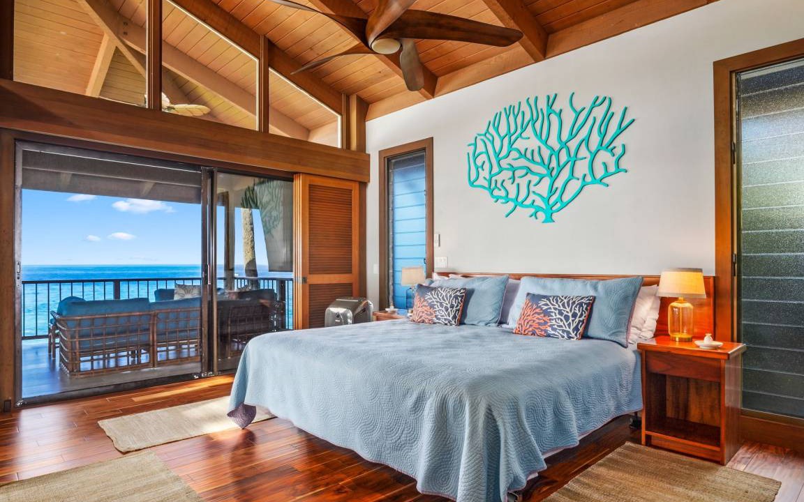 Photo of Bedroom in Kahaluu Bay